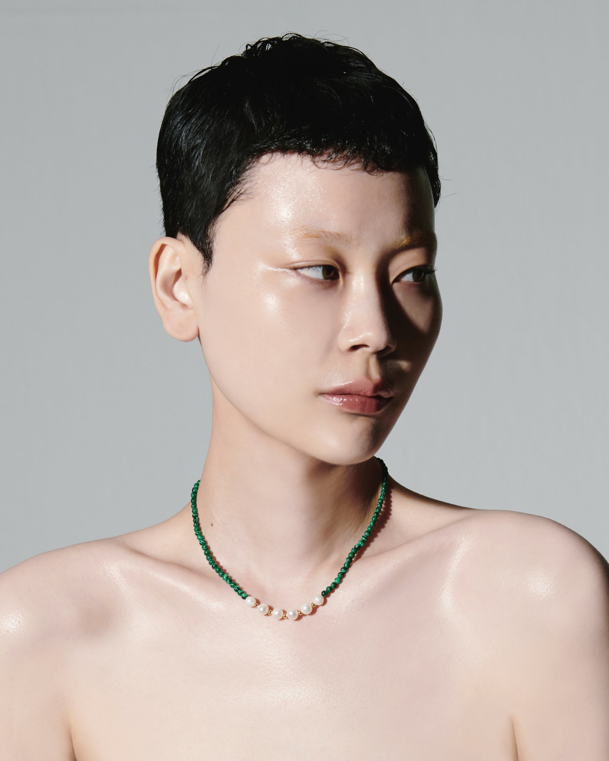 Sonora Green Glass and Freshwater Pearls with Gold Metal Beads Necklace Choker Juxtaposition Studio Seoul Korea