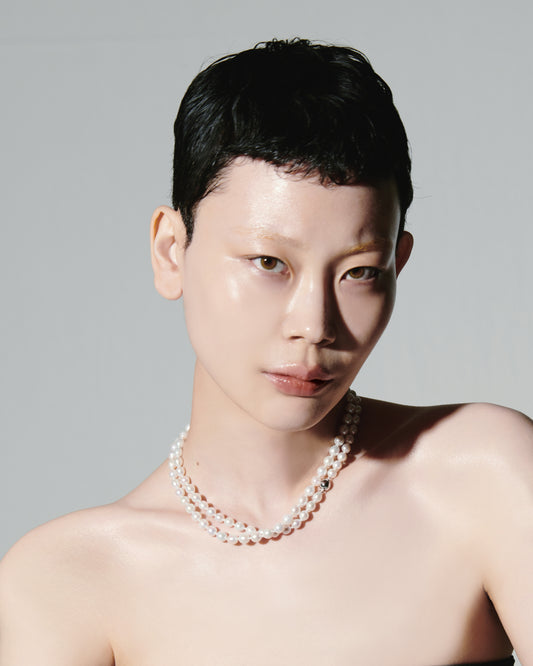 long layered freshwater pearl necklace, Korean fashion, Kdrama fashion, Kpop fashion, Korean street fashion