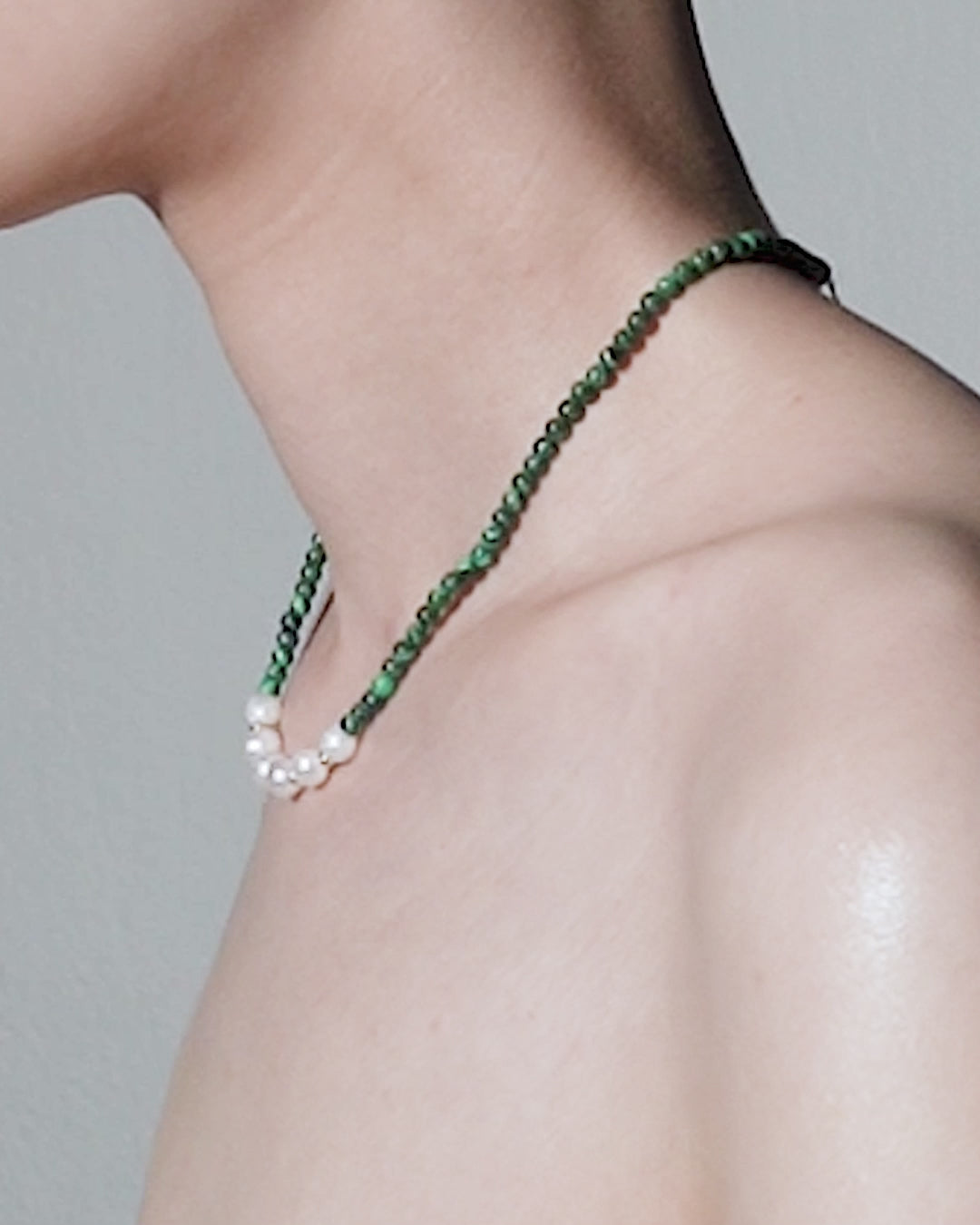 Sonora Green Glass and Freshwater Pearls with Gold Metal Beads Necklace Choker Juxtaposition Studio Seoul Korea